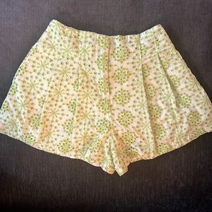 Zara girls green eyelet shorts